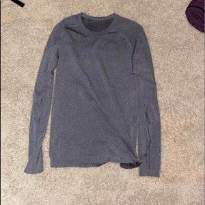 Gray Lululemon long sleeve shirts